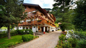 Hotel Hell Ortisei